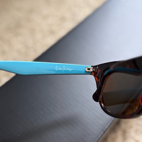 Lilly Pulitzer Maddie AQ Polarized Sunglasses Tortoise Frame Blue Arms 52-20-140 - Picture 4 of 6